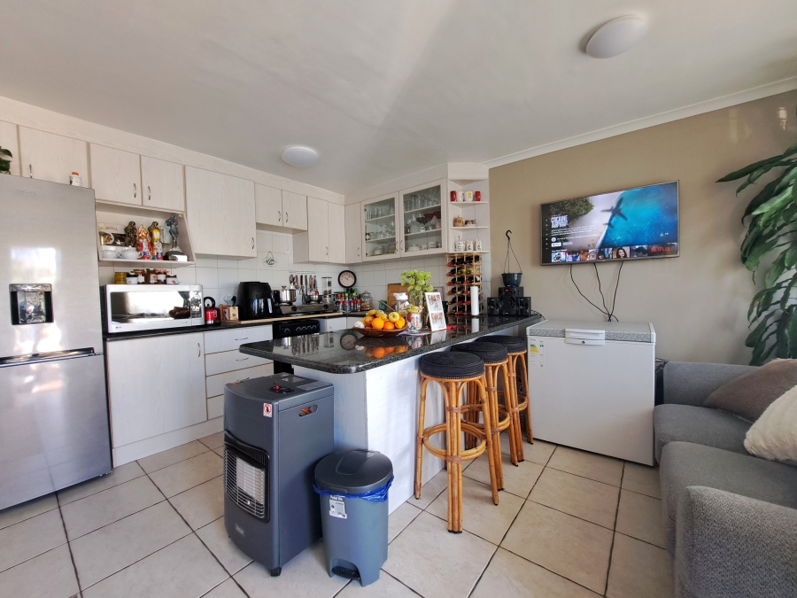 1 Bedroom Property for Sale in Strand North Western Cape